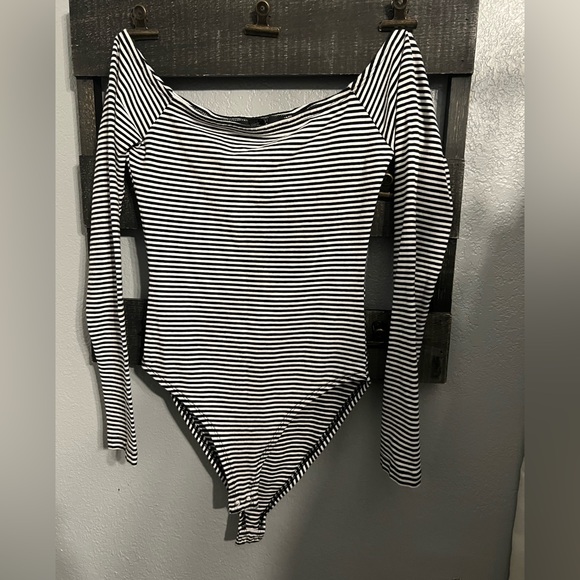 Forever 21 Off the Shoulder Bodysuit - Picture 2 of 4